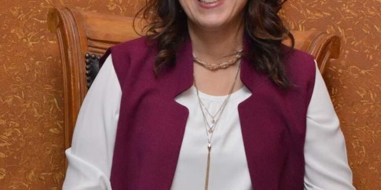 جامعة عين شمس تهنئ أ.د. هبه شاهين لرئاستها لجنة قطاع معاهد الإعلام واللغات بوزارة التعليم العالى