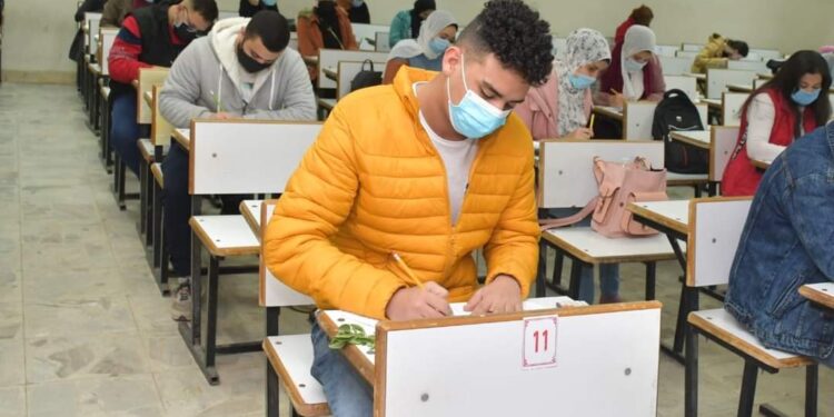 كليات جامعة القاهرة ملتزمة بخطة الوقاية من فيروس كورونا المستجد