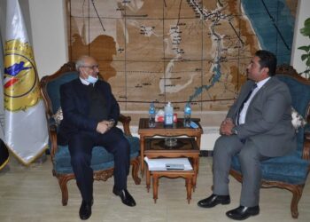 وزير التعليم العالي يتلقى تقريرًا حول تنظيم دورات تدريبية لأعضاء البعثات العلمية