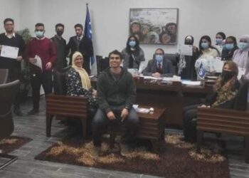 كلية الطب بجامعة بدر تكرم الطلاب المتفوقين فى مسابقة الأفكار المبتكرة