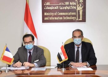 وزير الاتصالات وتكنولوجيا المعلومات