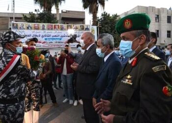 افتتاح  النصب التذكاري لأبطال الجيش الأبيض ويكرم أسر شهداء الطواقم الطبية