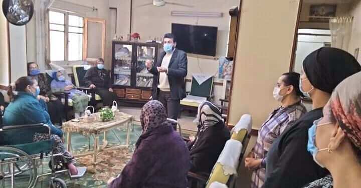 التثقيف الصحي» يواصل نشاطه في التوعية لمواجهة فيروس كورونا بالفيوم