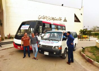 بالصور .. استعدادات جامعة عين شمس لإطلاق قافلتها التنموية الشاملة لمحافظة قنا