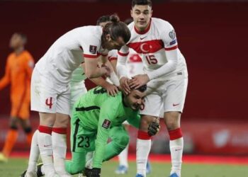 تركيا تفتتح تصفيات أوروبا لكأس العالم 2022 برباعية في مرمى هولندا