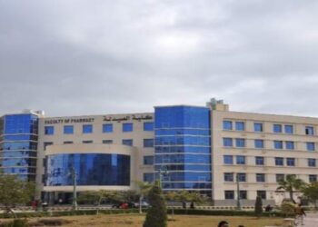 وزير التعليم العالي يستعرض تقريرًا ميدانيًا لمتابعة مشروعات جامعة كفر الشيخ بتكلفة 2.2 مليار جنيه