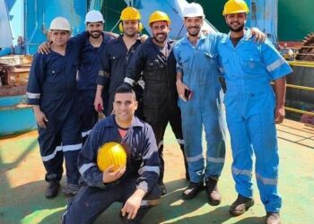 تحية للرجال الأبطال فى هيئة قناة السويس