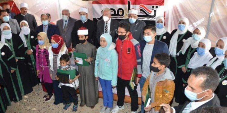 الأوقاف ومحافظ جنوب سيناء يكرمان حفظة القرآن الكريم