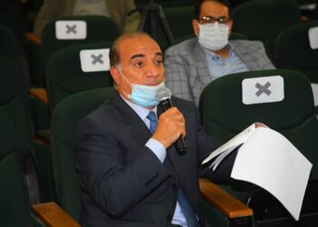 محافظ الغربية يناقش تنفيذ المشروعات بحضور نواب بسيون، كفر الزيات وقطور