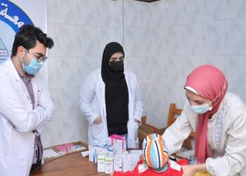 جامعة كفرالشيخ تنظم قافلة طبية تضم 8 تخصصات لعلاج المرضى