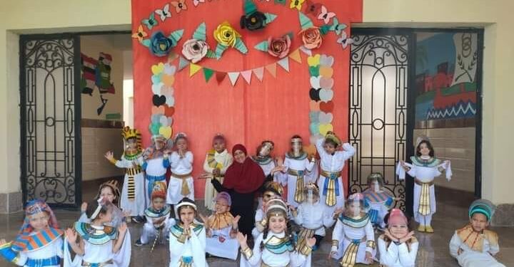 محافظ كفر الشيخ يشيد بمحاكاة المدرسة المصرية اليابانية لموكب نقل المومياوات