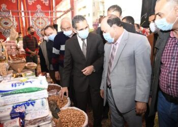 محافظ الغربية يفتتح معرض أهلاً رمضان بزفتى