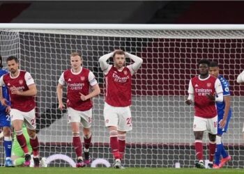 إيفرتون يفوز