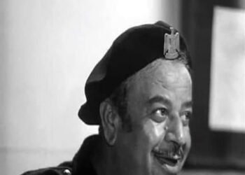 الشاويش والساعى حامل القبقاب