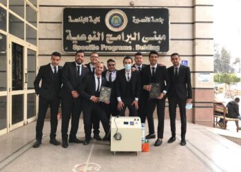 أول جهاز غسيل كلوي