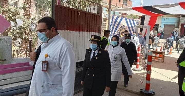 قافلة طبية مجانية بالتعاون بين صحة الفيوم و الداخلية والتعليم  بقرية شكشوك