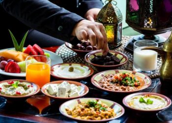 أطعمة للسحور تمنع العطش في رمضان.