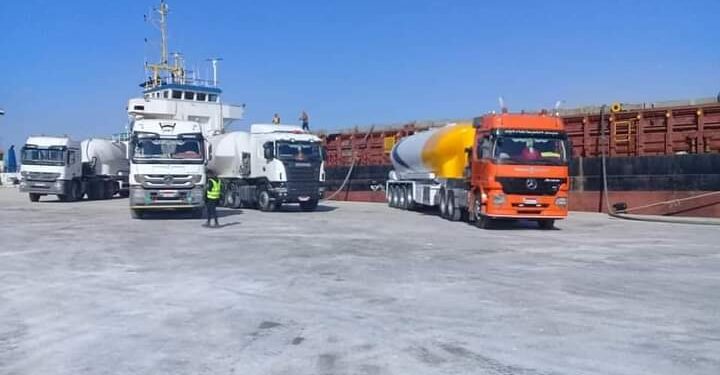 اقتصادية قناة السويس .. 38 سفينة استقبلتها موانئ المنطقة خلال يومين