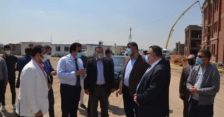 وزير التعليم العالى ورئيس جامعة الإسكندرية يتفقدان مجمع الكليات الجديد بأبيس
