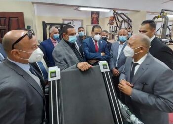 محافظ البحيرة يتفقد مركز شباب قرية عبد الحليم محمود بأبو المطامير