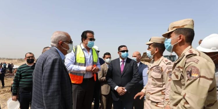 وزير التعليم العالي يتفقد منشآت جامعة المنصورة الأهلية