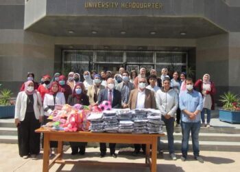 قطاع خدمة المجتمع وتنمية البيئة بجامعة حلوان يحتفل بيوم اليتيم في كفر العلو