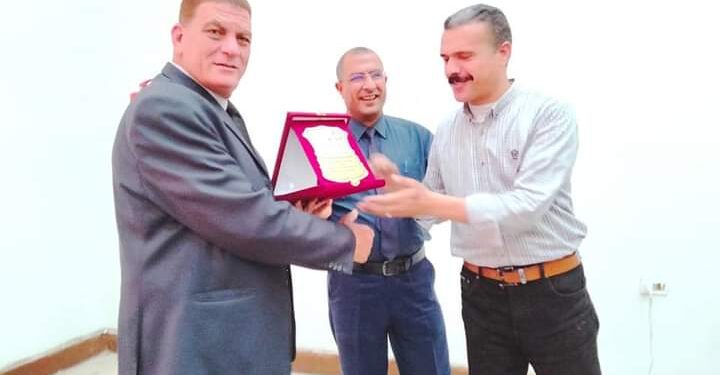 تكريم ” منازع و هليل وعمار وعاشور ” فى ختام دورة مطبقي المبيدات بالبحيرة