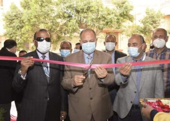 محافظ أسيوط يفتتح معرض ” اهلا رمضان ” بالغرفة التجارية لبيع المواد الغذائية بأسعار مخفضة