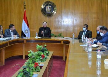 نيفين جامع” تبحث مع أعضاء المجلس التصديرى للصناعات الهندسية