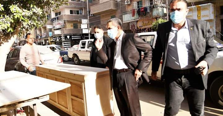 جولة مسائية لمحافظ الغربية لمتابعة تنفيذ الإجراءات الاحترازية