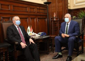 وزير الزراعة يستقبل السفير الروسي بالقاهرة ويبحث معه تعميق التعاون الزراعي بين البلدين.