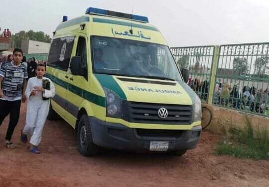 أصابة 5اشخاص في حادث أنقلاب سيارة ملاكي علي طريق العركي فرشوط بقنا.