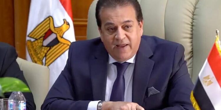 وزير التعليم العالى يعلن عن جائزة اليونسكو لتعليم الفتيات والنساء لعام 2021 فى نسختها السادسة.