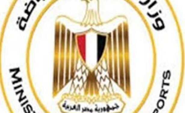 وزير الشباب والرياضة يلتقى عددا من الشباب لمناقشة توسيع البرنامج القومي