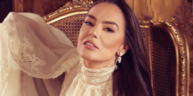 شيريهان متجددة وتحفة فنية.