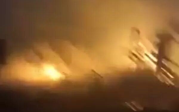 النيران تلتهم نجع الشمندي بقنا.