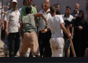 شجار بين شابين في نهار رمضان