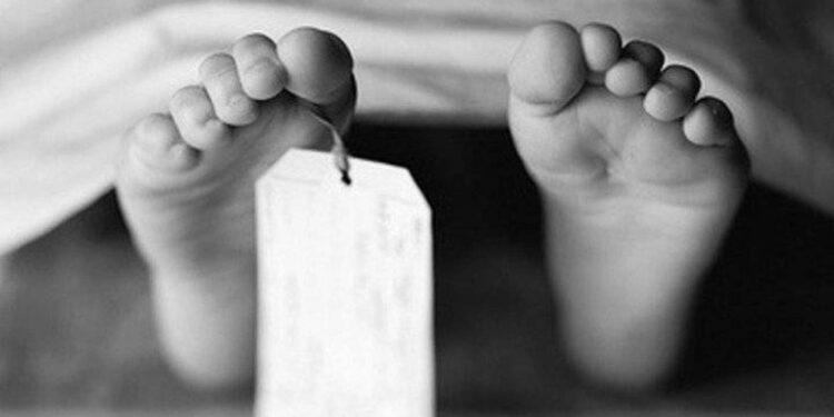 نجار يعثر على جثة طفل بالمقابر