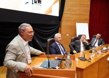 رئيس جامعة طنطا : استراتيجية متكاملة لتنمية الموارد البشرية بنظام الإدارة الحديثة