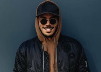 بدر الضو يطل بأزياء أنيقة