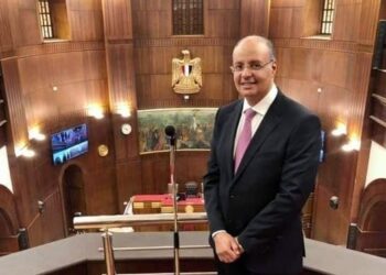 عضو مجلس الشيوخ يدين