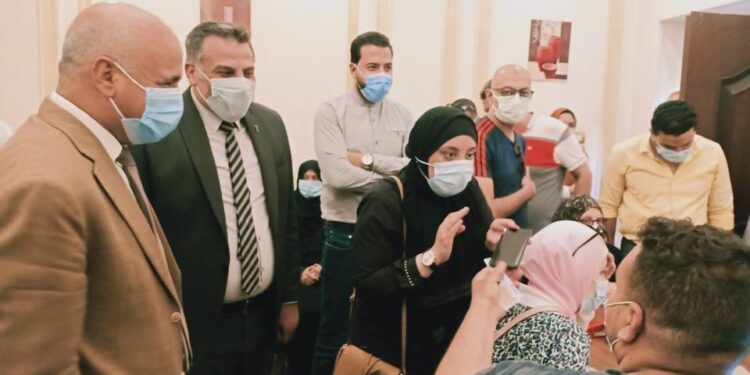 وكيل صحة الغربية يتابع الفرق