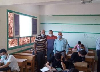 متابعة سير عملية الامتحانات فى ظل تفشى فيروس كورونا