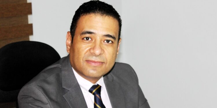 عماد الدين: زراعة الشعر الوسيلة الأمن للتخلص من الصلع عند النساء والرجال