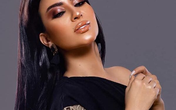 الفاشونيستا حسناء تنضم إلي أسرة فيلم " في عشق البنات"