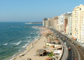 افتتاح شاطئ