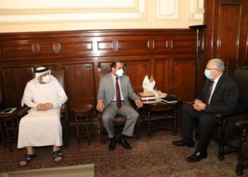 بحث التعاون مع الامارات