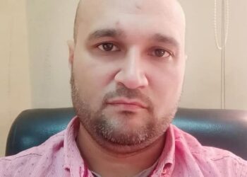 حوار مع مسئول ....................................................