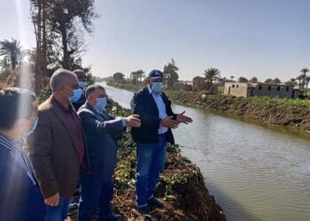 تنفيذ مشروعات لتجديد شبكات الصرف الزراعي بـالوجهين  البحري والقبلي