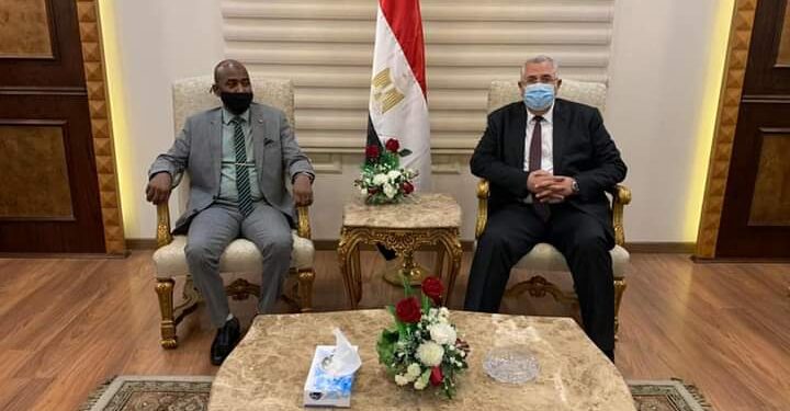 القصير يستقبل وزير الثروة الحيوانية السوداني